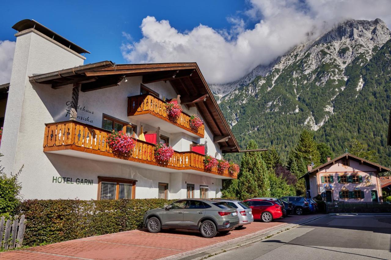 Hotel Franziska Mittenwald Exterior photo